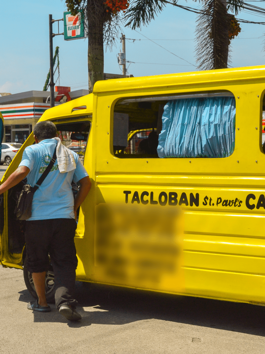 Romualdez temporarily suspends LPTRP, re-allows Tacloban-Campetic route